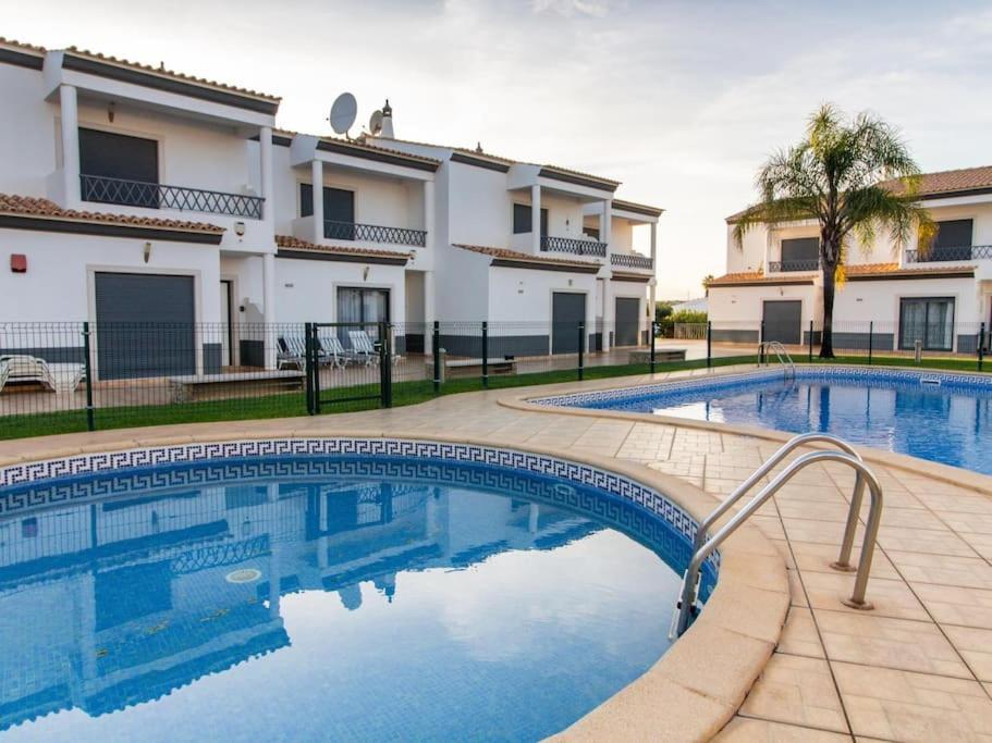 Magnolia O House - Pool View & Privat Garden & Garage Villa Albufeira Exteriör bild