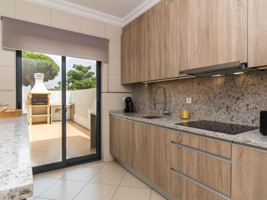Magnolia O House - Pool View & Privat Garden & Garage Villa Albufeira Exteriör bild